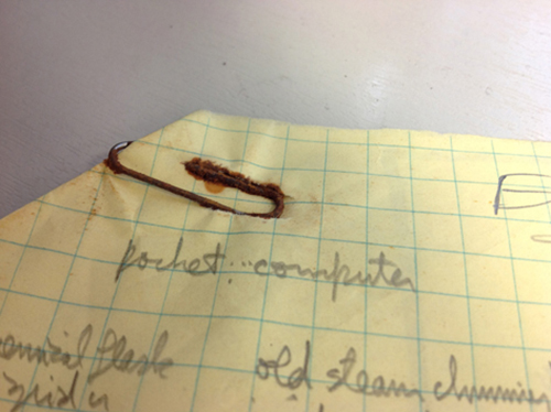 Rusty paper clip. Photo by Sirpa Kutilainen.
